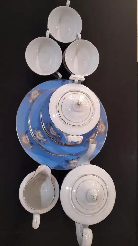 Tea set vintage