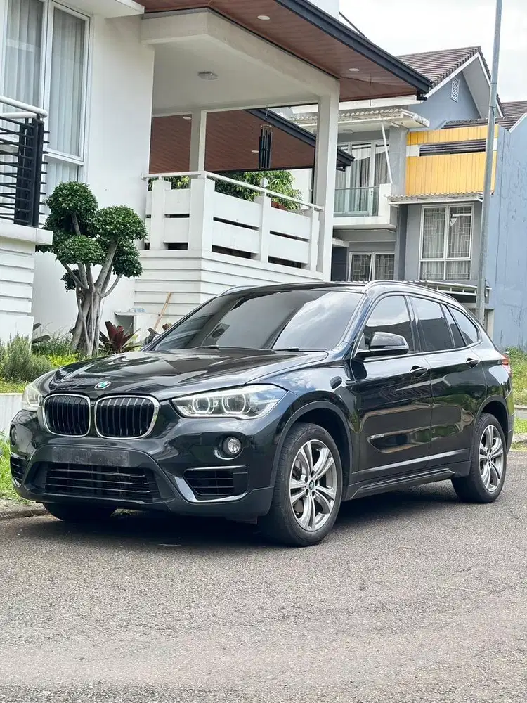 JUAL BU JUAL CEPAT NIH !! BMW X1 LCI F48 AT 2017 2018 Hitam TERMURAH