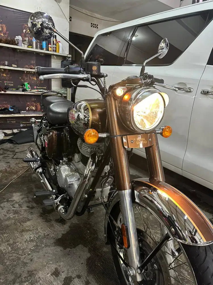 Royal Enfield Classic 350 Bronze Metal