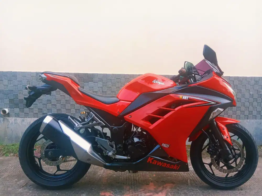 58@: DP:2,500RB B BEKASI NINJA FI250CC MERAH