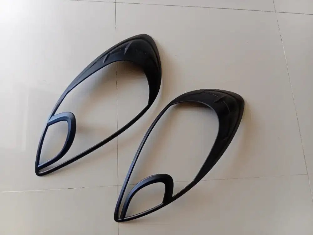 Djual lampu depan brio