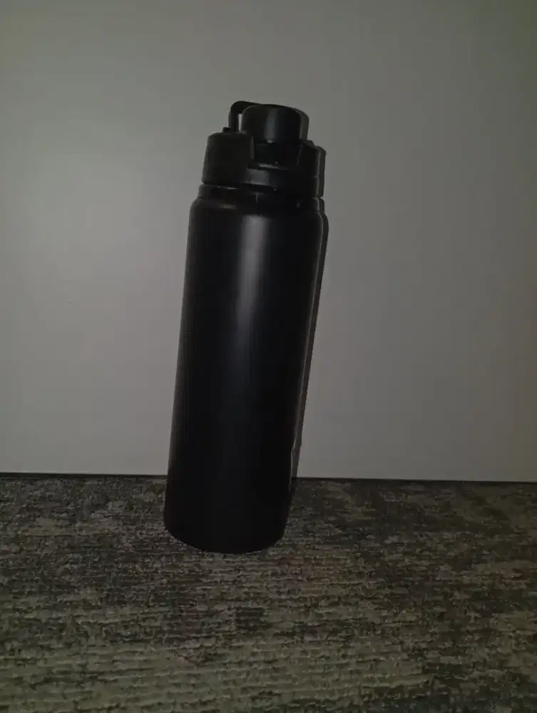 TUMBLER HITAM SPORTY