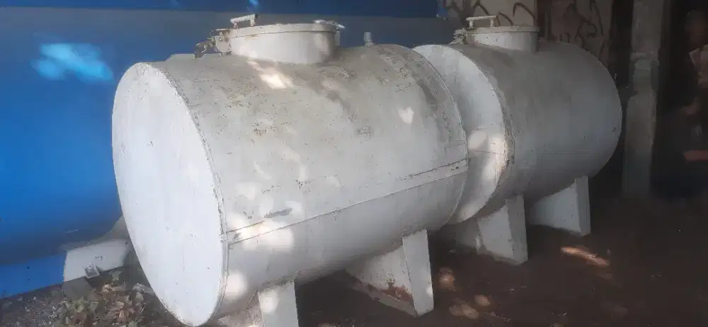 Tangki 1000 ltr. Bisa untuk solar, air, minyak. Dll.