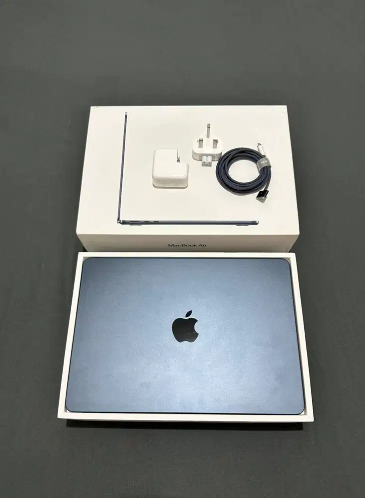 Macbook Air M3 - 8/512GB
