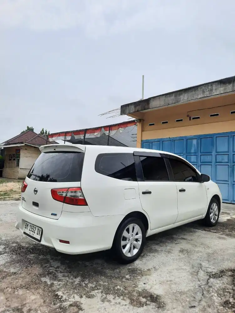 Nissan Grand Livina SV 2014 Manual