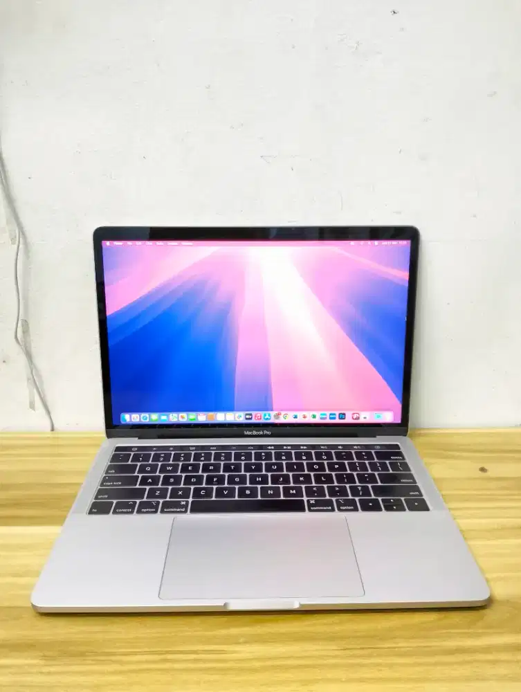 MacBook Pro 2019 Intel Core i5 Ram 8GB SSD 256GB CC 32 Normal