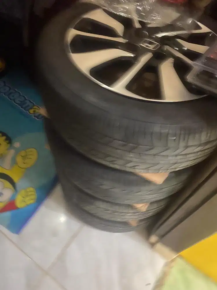 Velg original honda brio RS 2017 lengkap ban bridgestone potenza