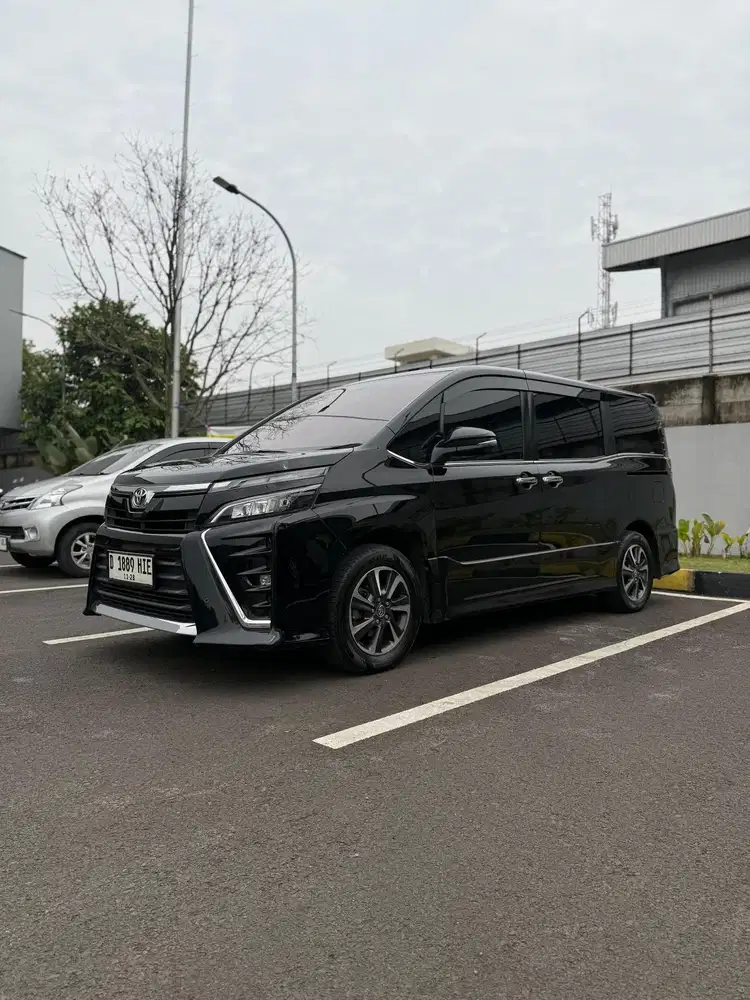 Toyota Voxy 2018 Bensin