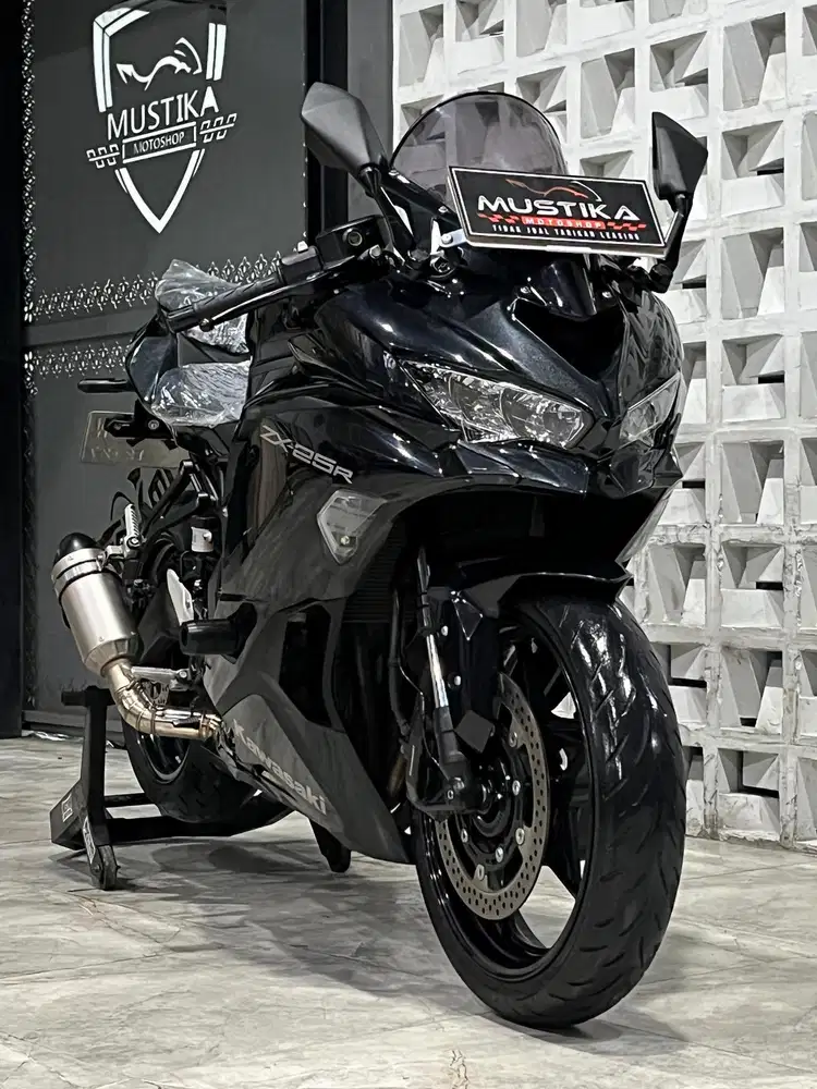 Istimewa ODO 7RB!!Kawasaki ZX25R TFT non ABS th 2022 - Ayu Mustika