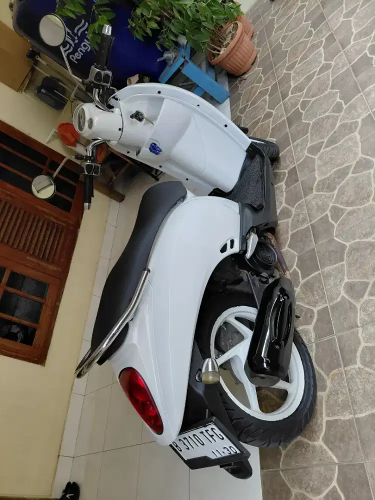 scoopy gen 1 tahun 2010