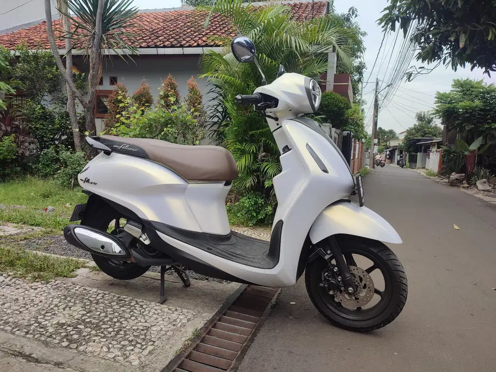 YAMAHA GRAND FILANO LUX HYBRID TAHUN 2023
