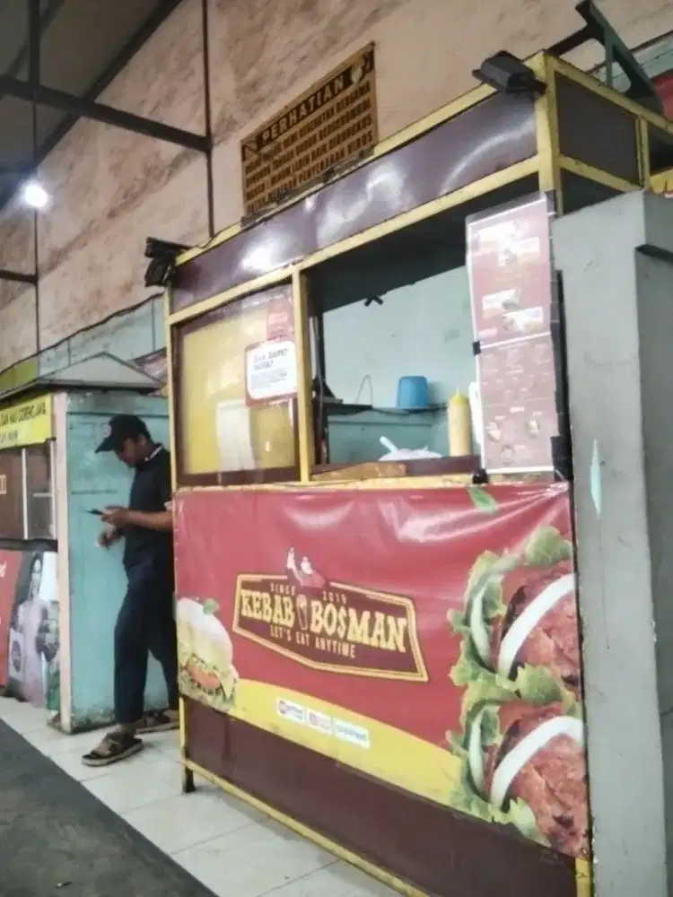 Mencari kandidat crew outlet