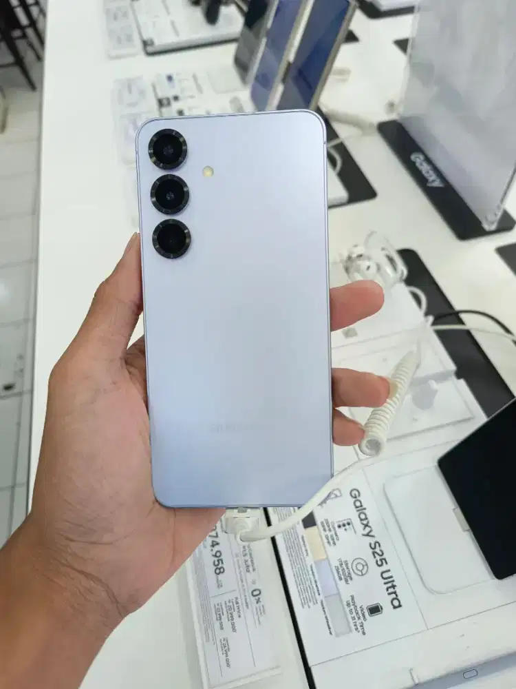 Credit Samsung Galaxy S25