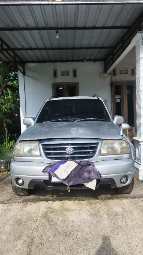 Suzuki Escudo th 2001