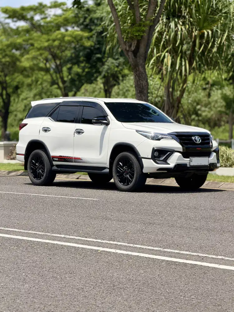 [KM 30rb] Fortuner VRZ TRD Kicksensor 2019 Istimewa Orisinil total