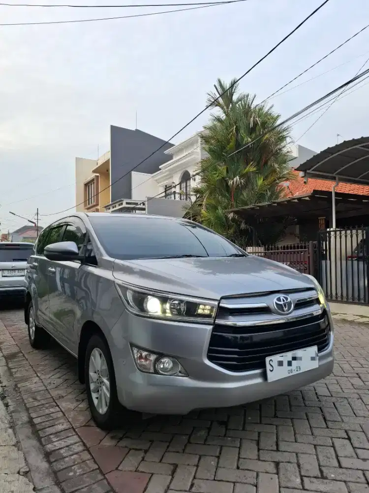 Innova Reborn 2.4 Diesel V 2019 Matic AT Solar Silver 2GD