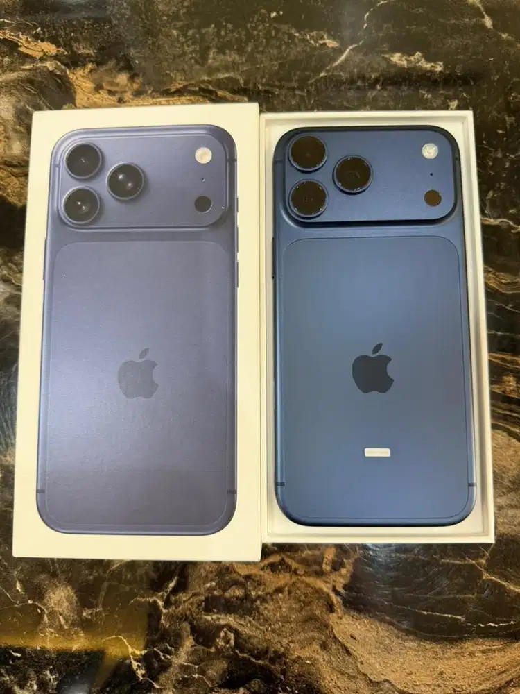 Apple iPhone 17 Pro Max 256 Blue iBox (Belum Sebulan Pakai)
