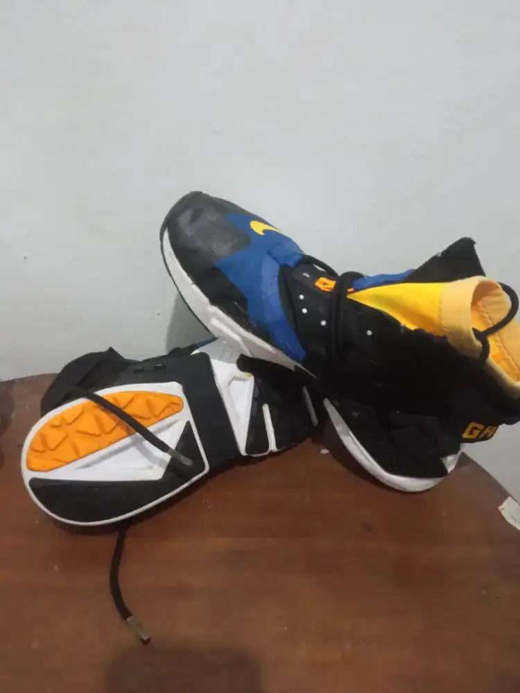 Sepatu Nike ringan no 43