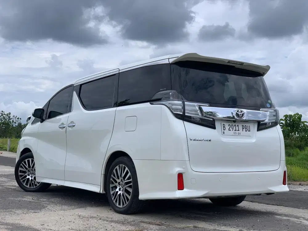 Toyota Vellfire 2017 Bensin