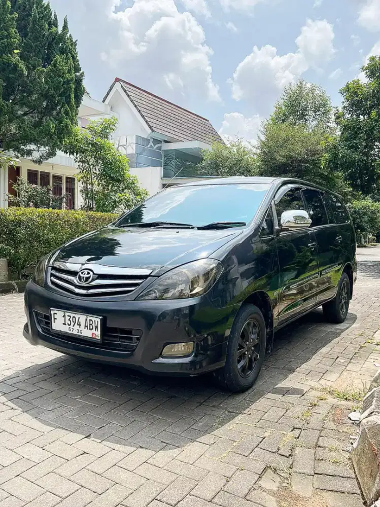 Innova G Bensin 2010 AT