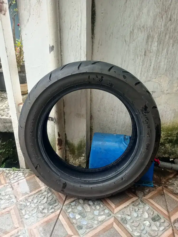 Ban IRC SCT 005 140/80/14 ex Aerox Alpha