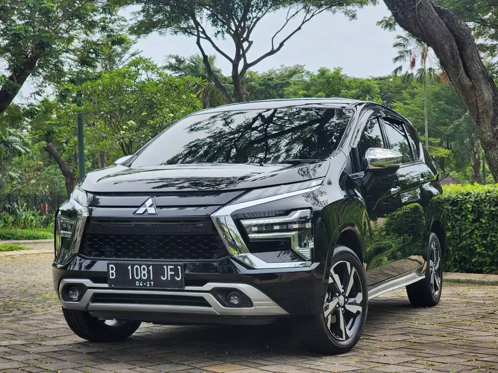 XPANDER ULTIMATE 1.5 AT 2022 HITAM SUPER SEGER TDP 40.JT NEGO !!