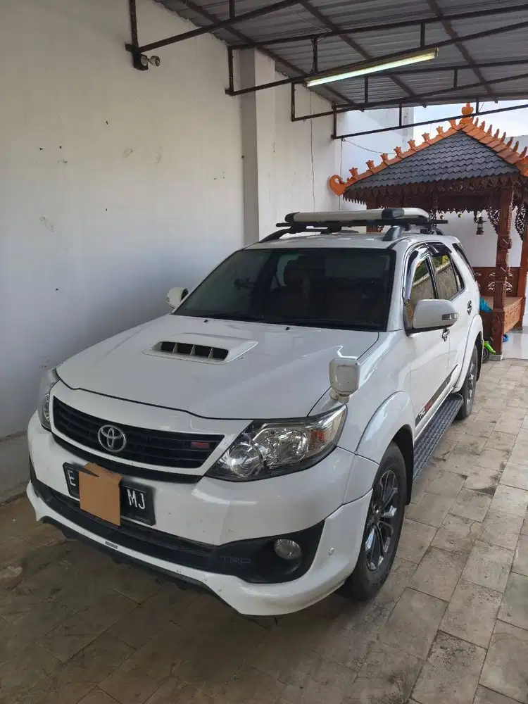 Jual Mobil Fortuner 2.5 G VNT TRD Solar AT Metic