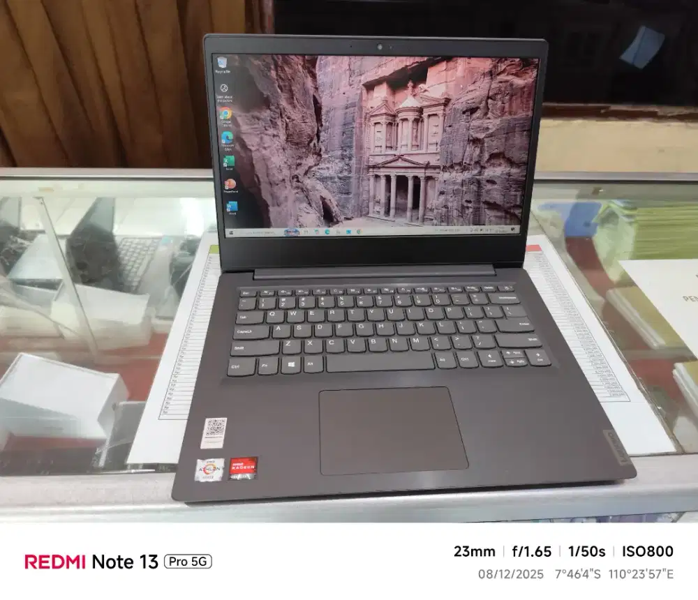 Laptop Lenovo V14 ADA