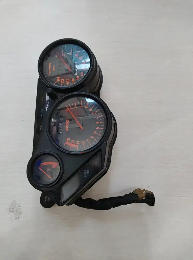 SPEEDOMETER NINJA ZX400 1999