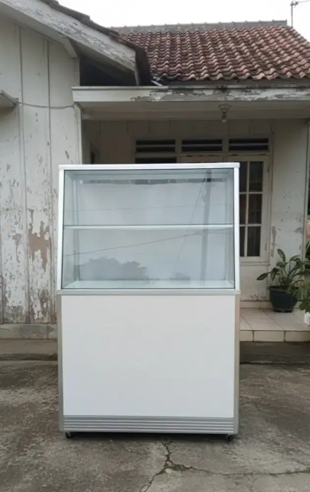 Etalase Kaca Aluminium Warung Bekas