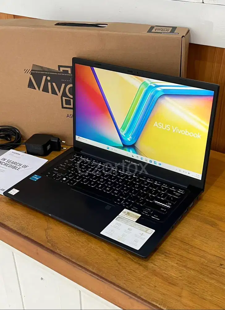 ASUS Vivobook 14 A1404ZA i3-1215U Ram 8GB SSD 256GB 14inch FHD Garansi