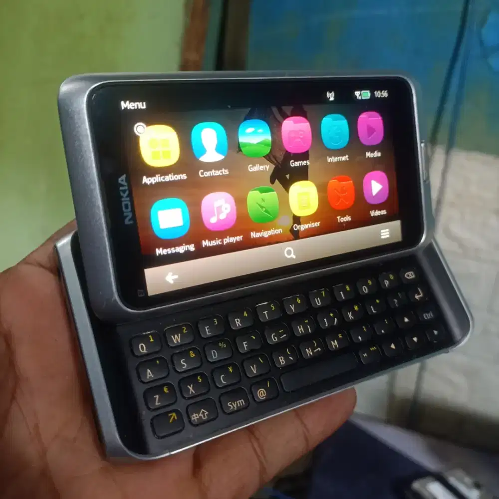 Nokia E7 comunicator mulus