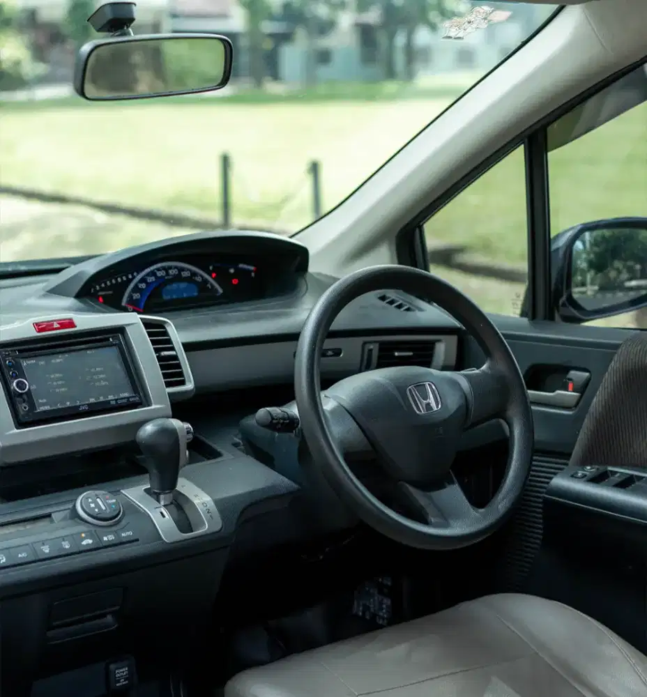 HONDA FREED PSD 1.5 MATIC 2013