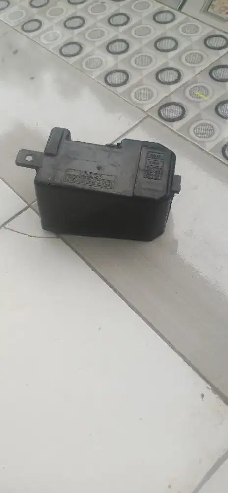 Box tutup aki vario old