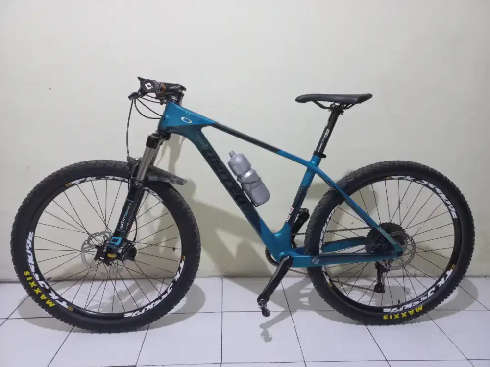 united kyross 1.1 carbon