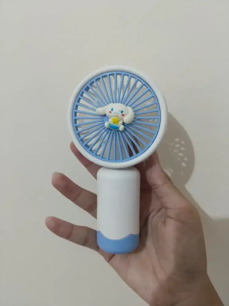 Kipas Mini Portable – Karakter Cinnamoroll
