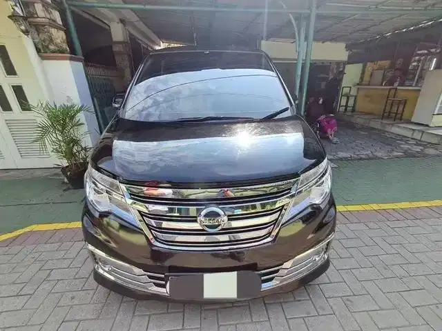 DP Rendah  10JT - Nissan Serena 2.0 Highway Star Autech Bensin-AT