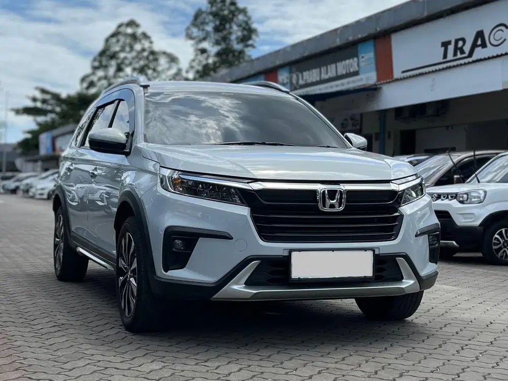HONDA BRV E PRESTIGE SENSING 2022 AT HARGA TERMURAH MOBIL TERAWAT