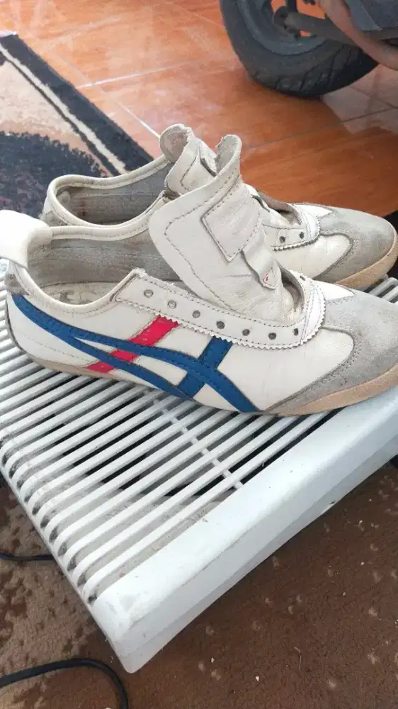 Onitsuka tiger size 38 japan