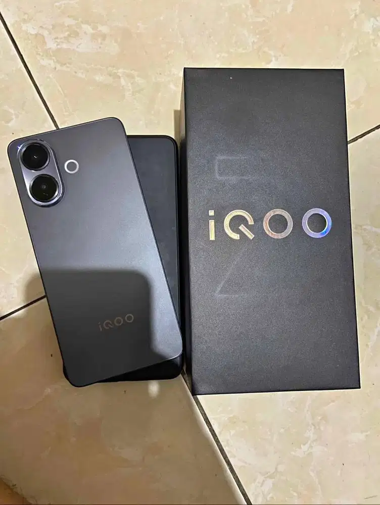 IQOO Z10R (JUAL CEPAT)