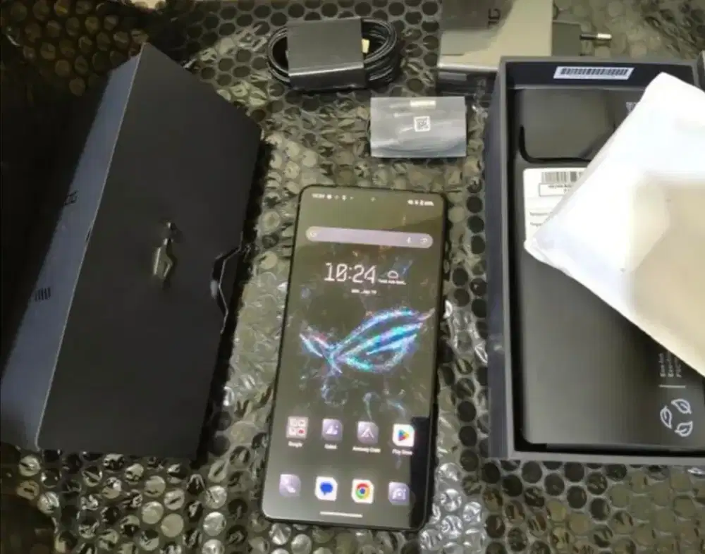 ROG 9FE 12/256 Like New