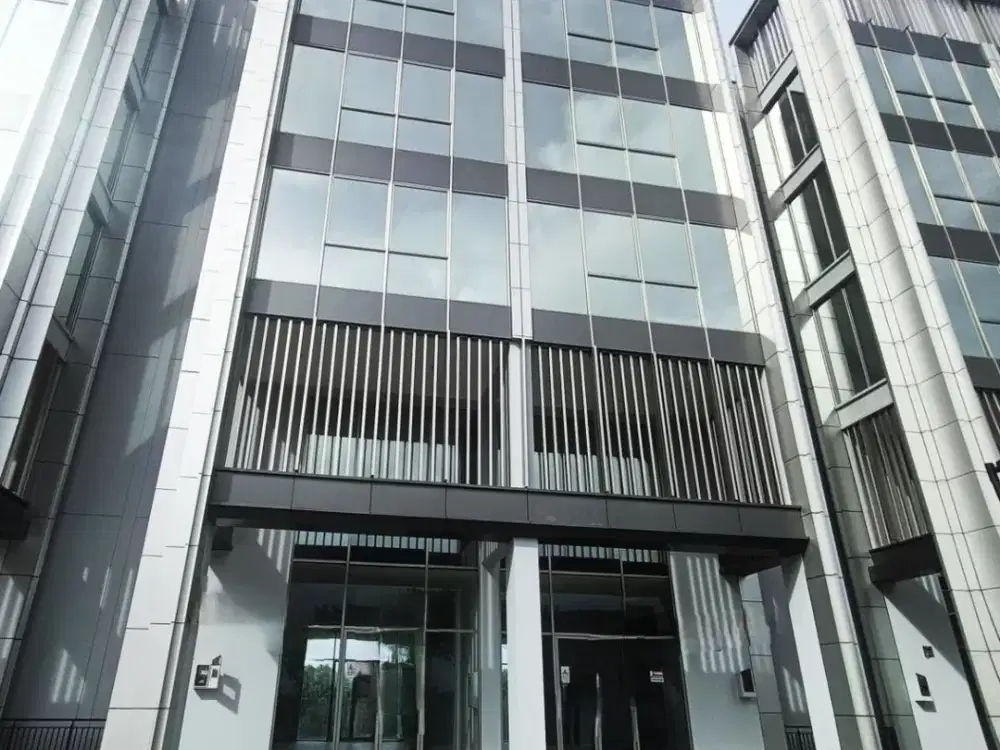 Rukan Soho Marina Bay PIK2 6LT 168m² Ada Lift Hadap Boulevard