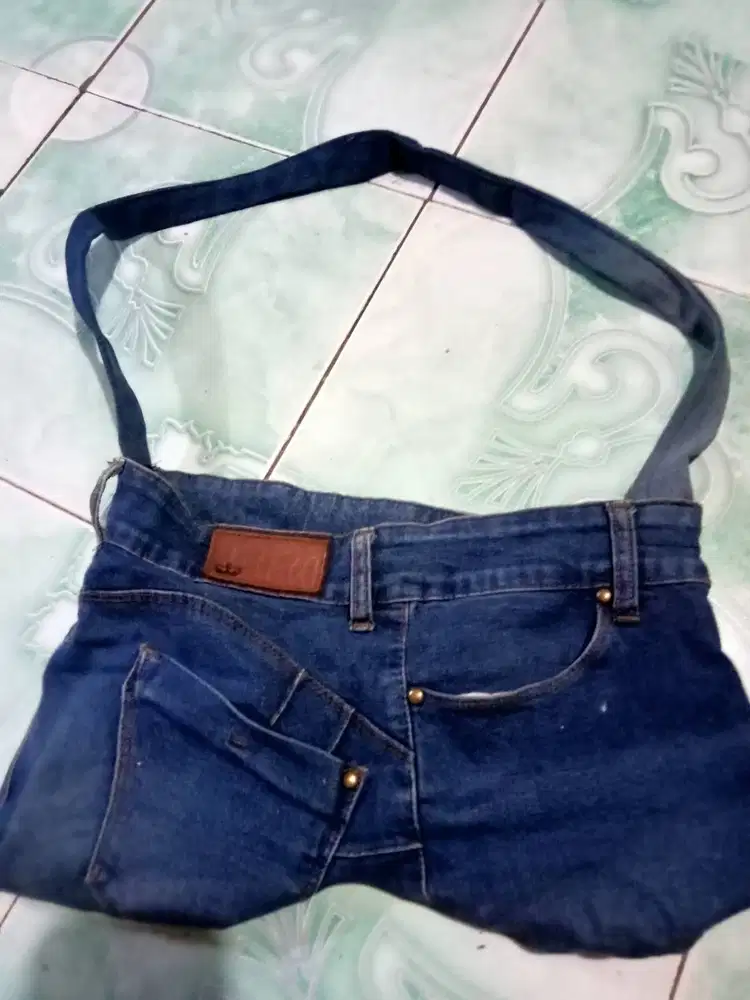tas terbuat dari celana jeans
