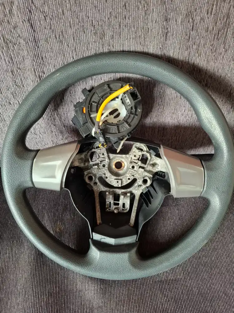 Stir copotan ayla airbag