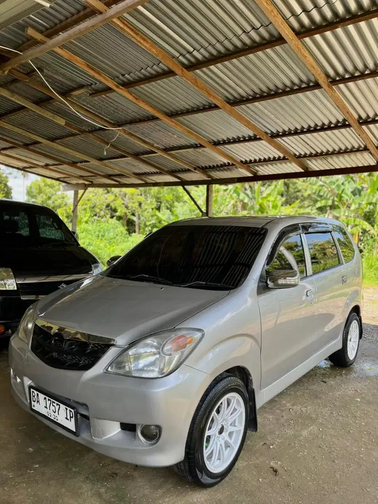 Xenia LI 1.0 manual tahun 2005 mulus pajak hidup