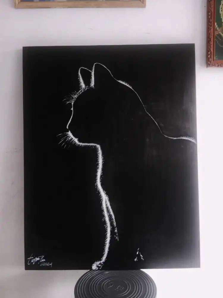 Dijual : lukisan kucing dalam kegelapan