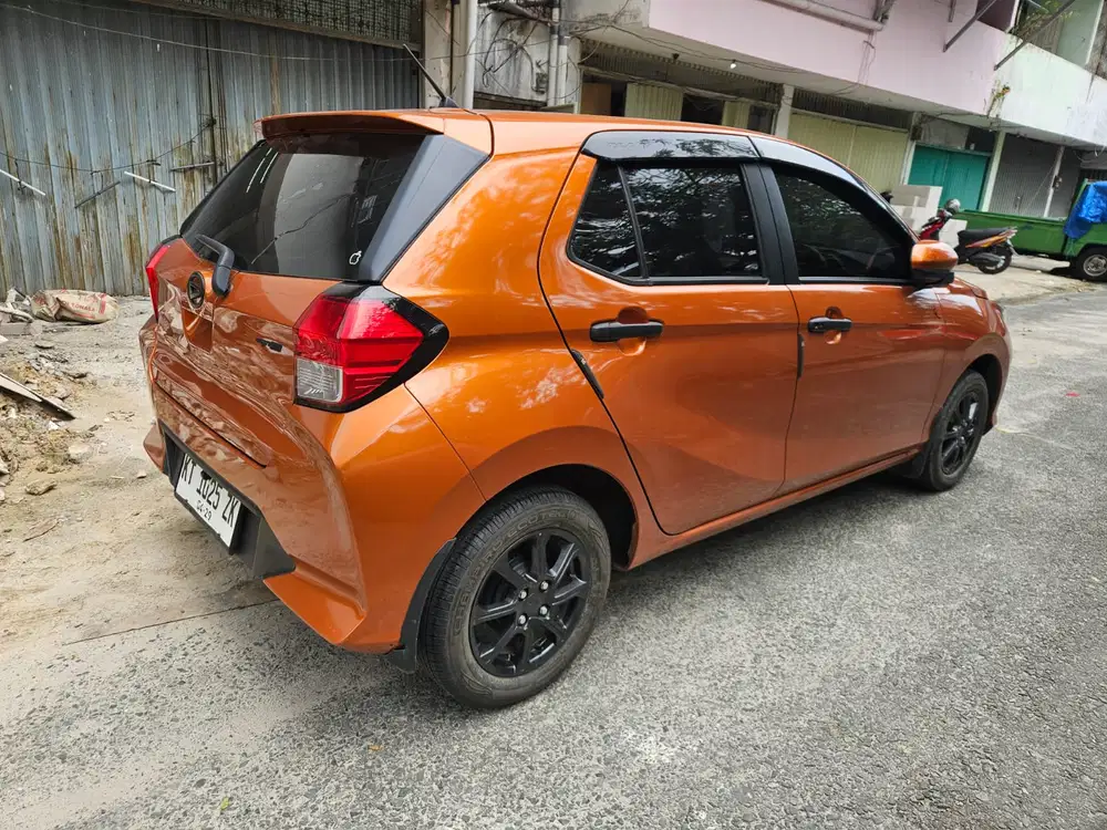 Daihatsu Ayla 2024 Bensin