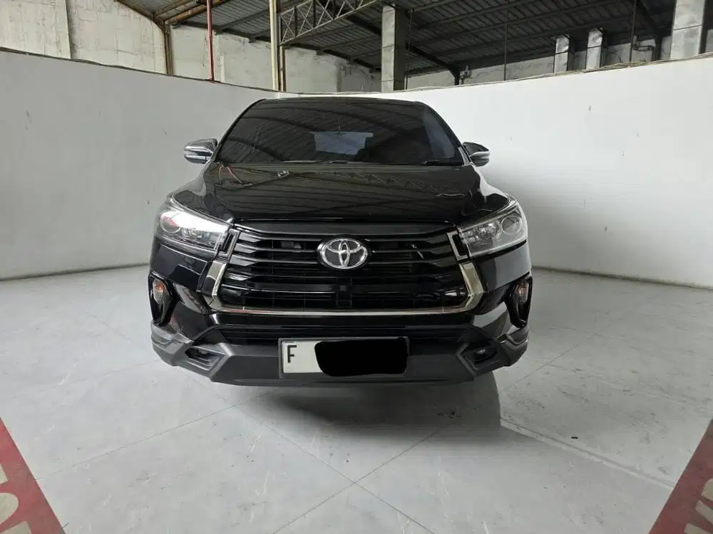 Toyota Innova Venturer 2.4 AT ( Matic ) 2020 / 2021 Hitam Km  97rban