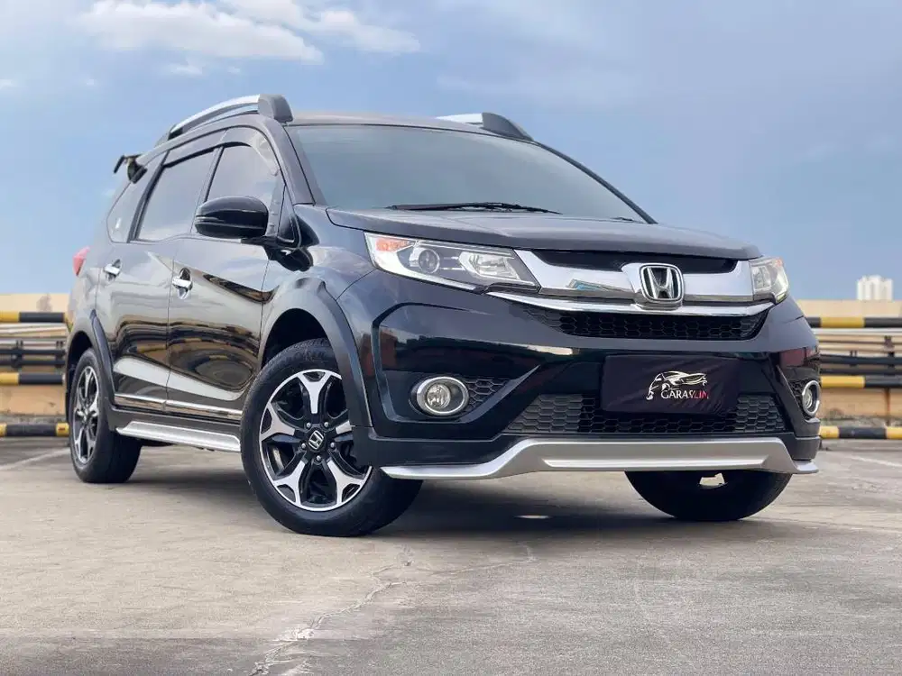 BRV BR-V PRESTIGE 2016 honda 1.5 1500cc automatic e cvt matic hitam at