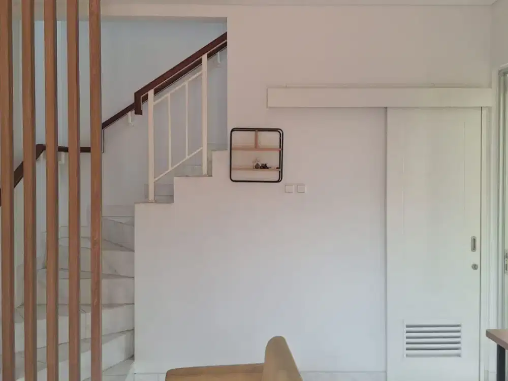 DIJUAL Rumah Cantik Nyaman Cluster Malibu Village Gading Serpong